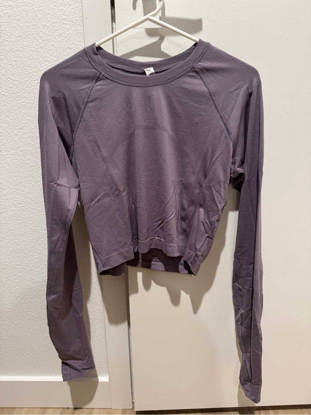LIKE NEW Lululemon Swiftly Tech Cropped Long Sleeve